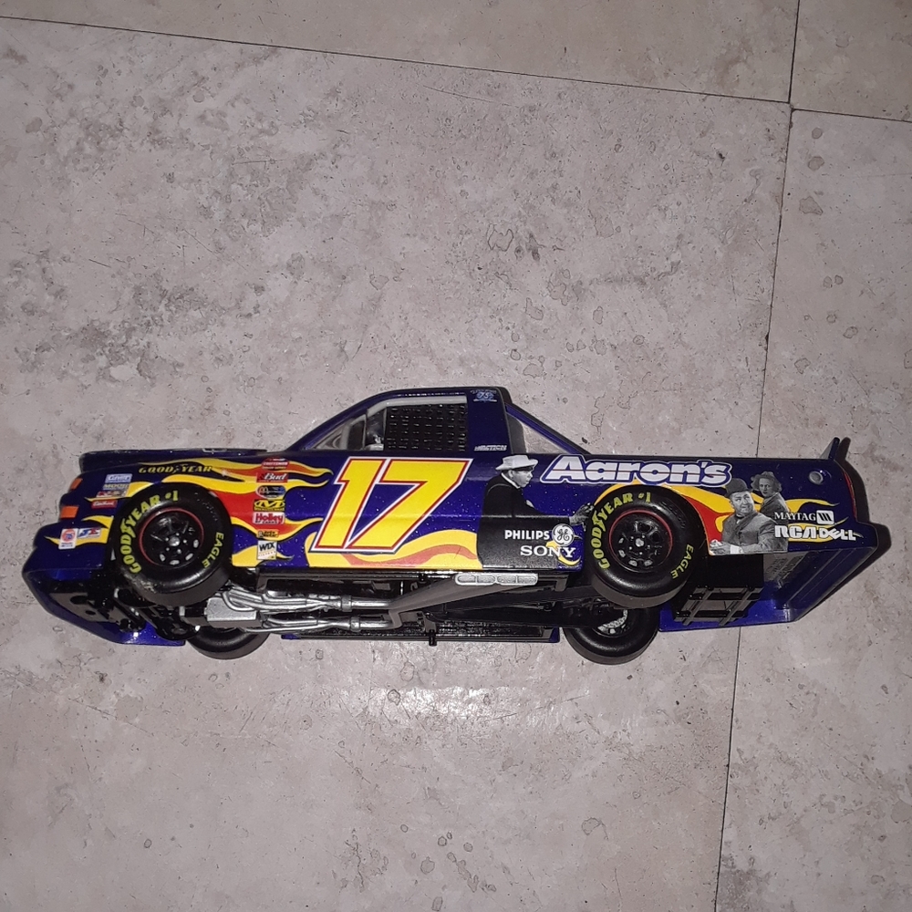 Michael Waltrip The 3 Stooges Nascar Truck Rare - Picture 4 of 12